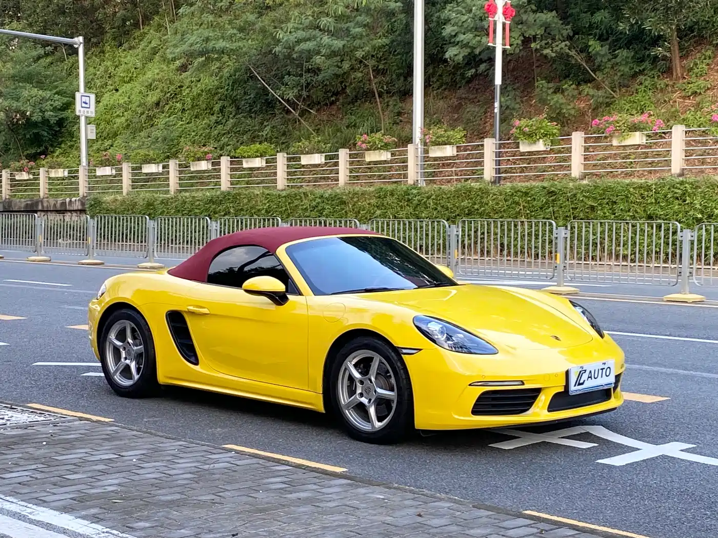 Porsche 718 2022 Boxster 2.0T фото 3
