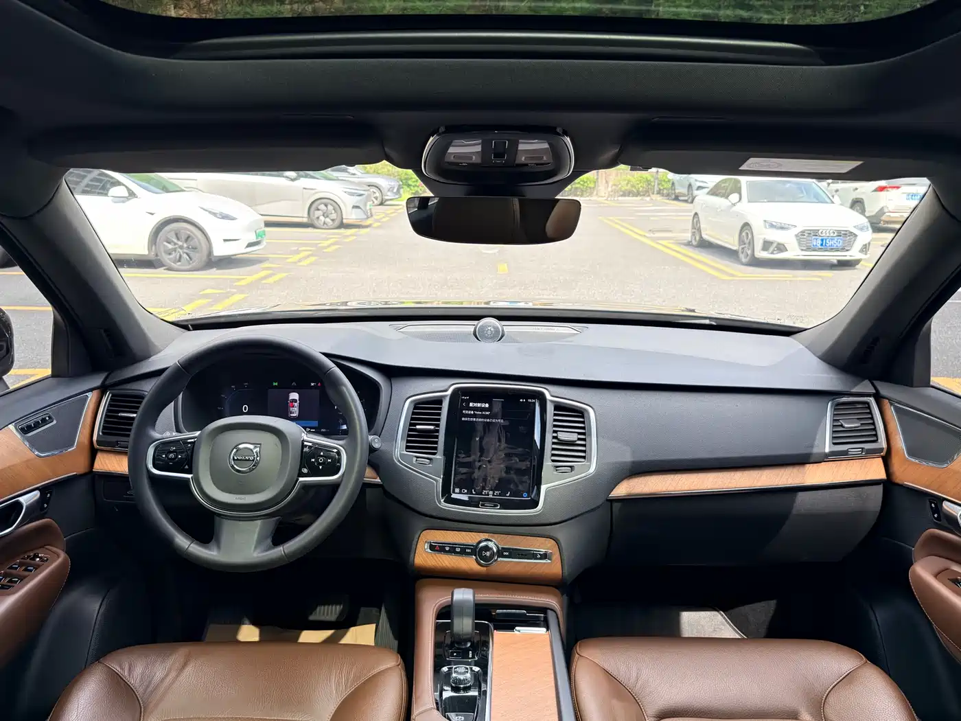 VOLVO XC90