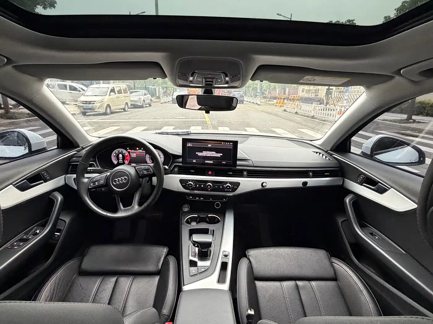 Audi A4L 2020 40 TFSI Fashion Dynamic Edition фото 6