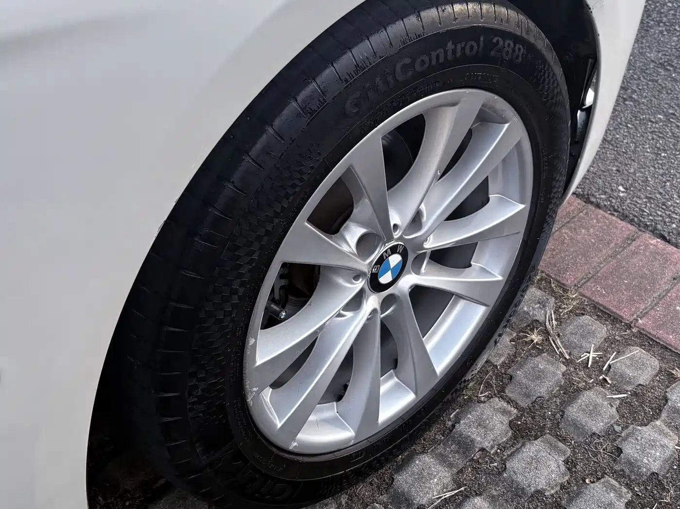 BMW 3 Series GT 2017 320i Fashion фото 11