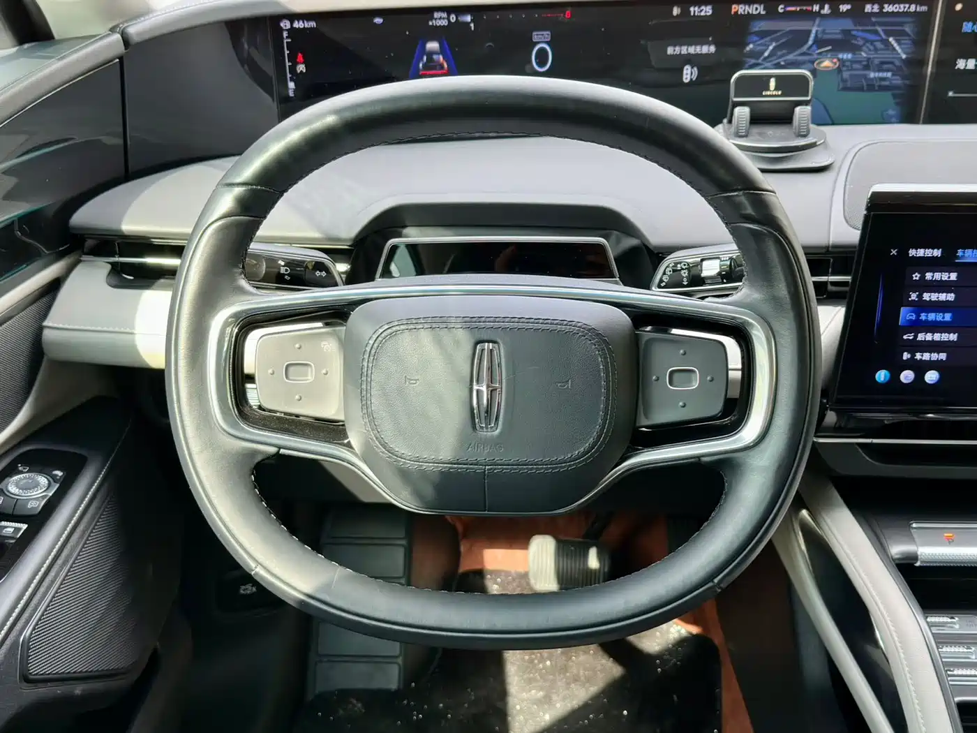 LINCOLN NAVIGATOR