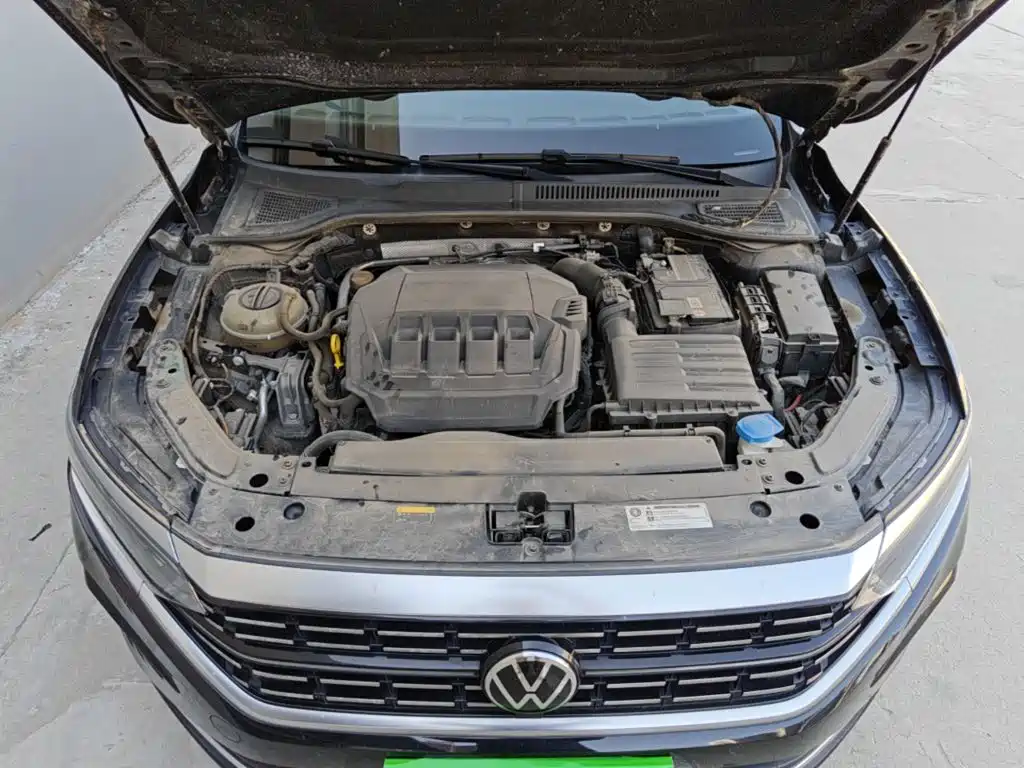 Photo 20 - Volkswagen Passat