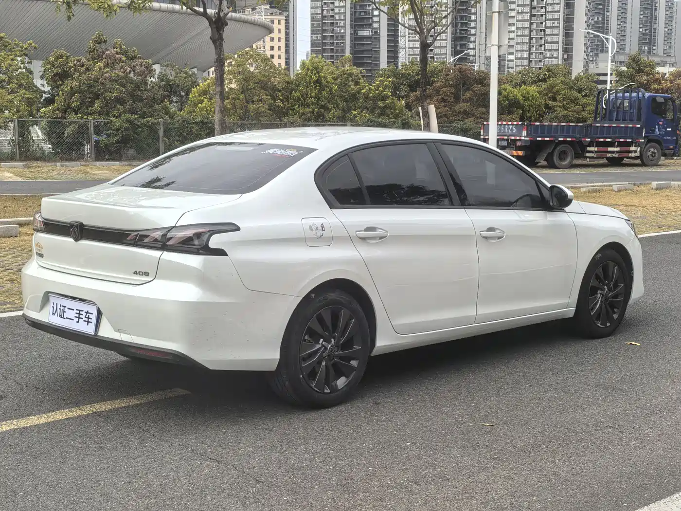 Peugeot 408 2022 1.6T Progressive Edition фото 28