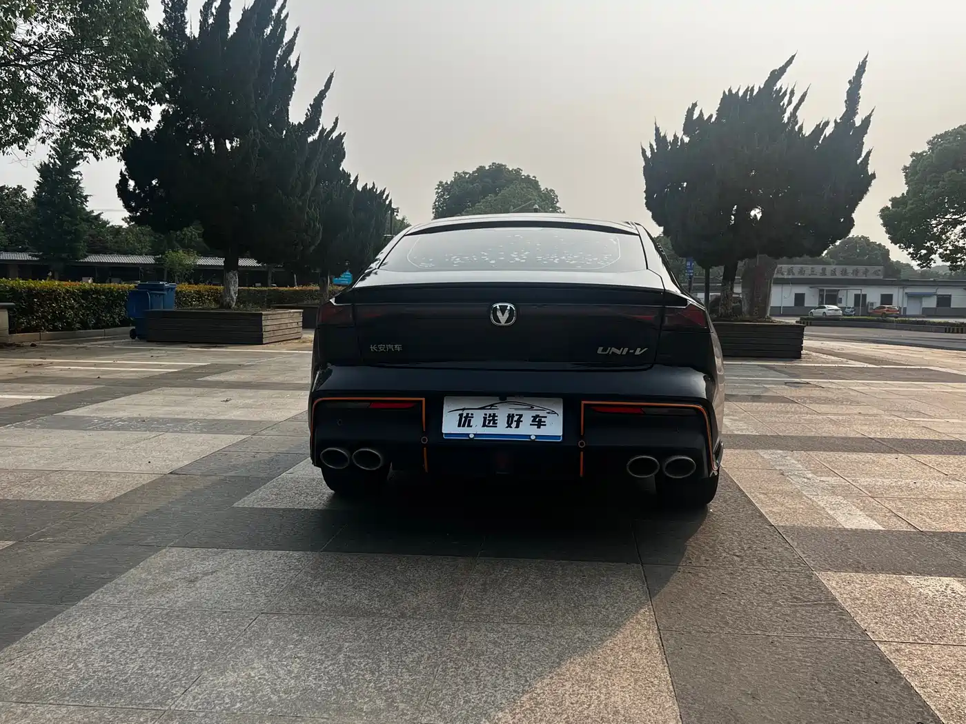 Фото 11 - Changan UNI-V