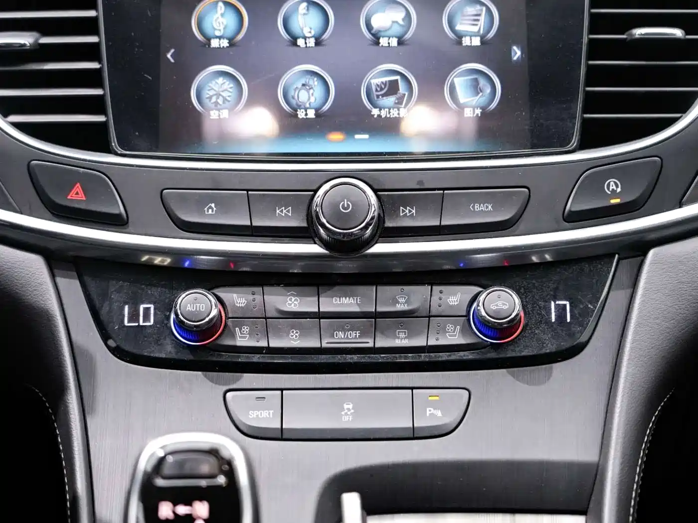 Buick LaCrosse 2018 Model 20T Elite Edition фото 24