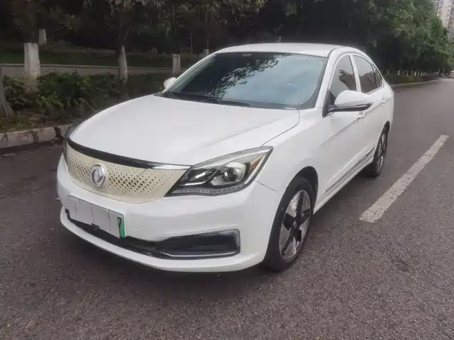 dongfeng e70