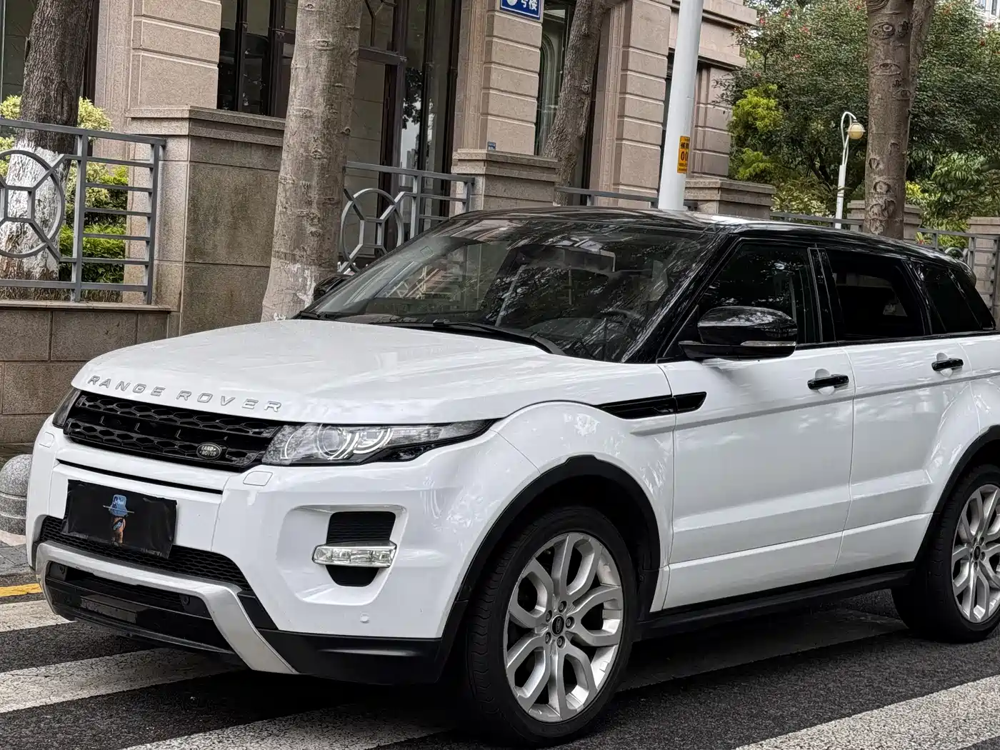 Land Rover Range Rover Evoque (Import) 2013 2.0T 5-door Dynamic Edition