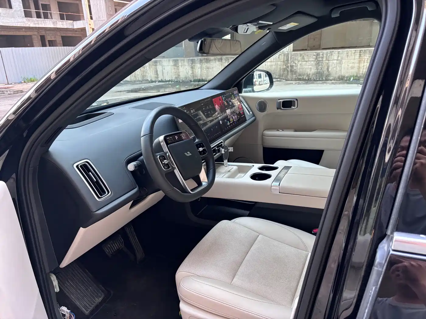 Фото 4 - Li Auto L6
