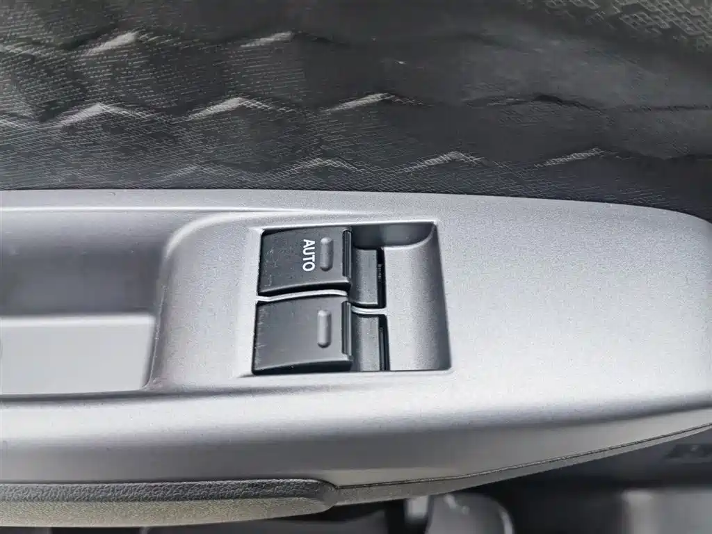 DONGFENG SCENERY E380