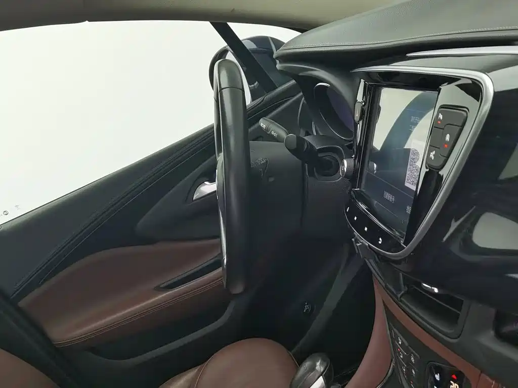 Фото 22 - Buick Envision Plus