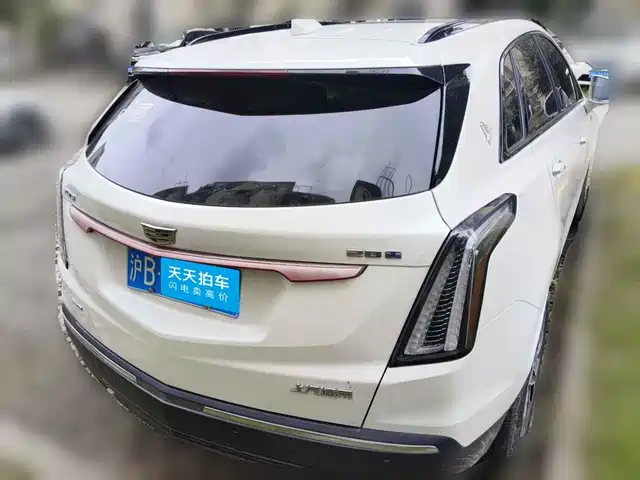 Cadillac XT5 2022 2.0T AWD Luxury (Hummingbird Edition) — фото 2
