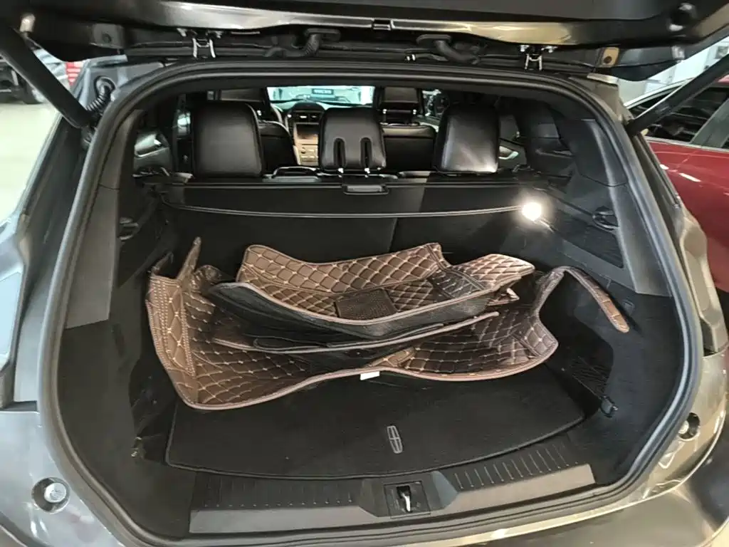 Lincoln MKC 2019 2019 2.0T 4WD Premium Elegance Edition China VI