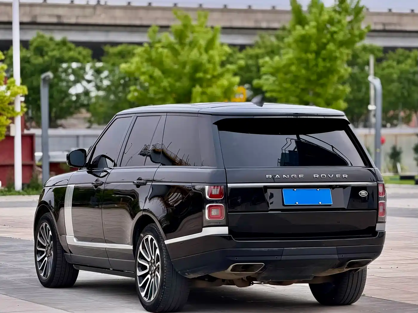 Land Rover Range Rover 2020 3.0 L6 Shengshi Edition фото 4