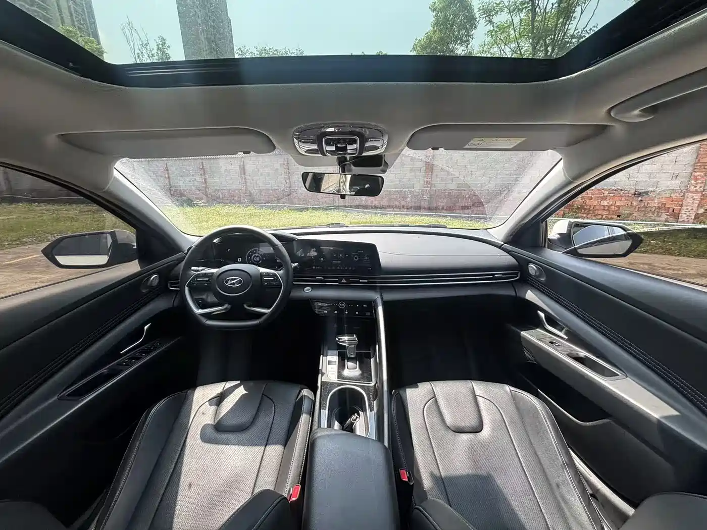 Hyundai Elantra 2022 1.5L CVT GLX Elite Edition фото 10