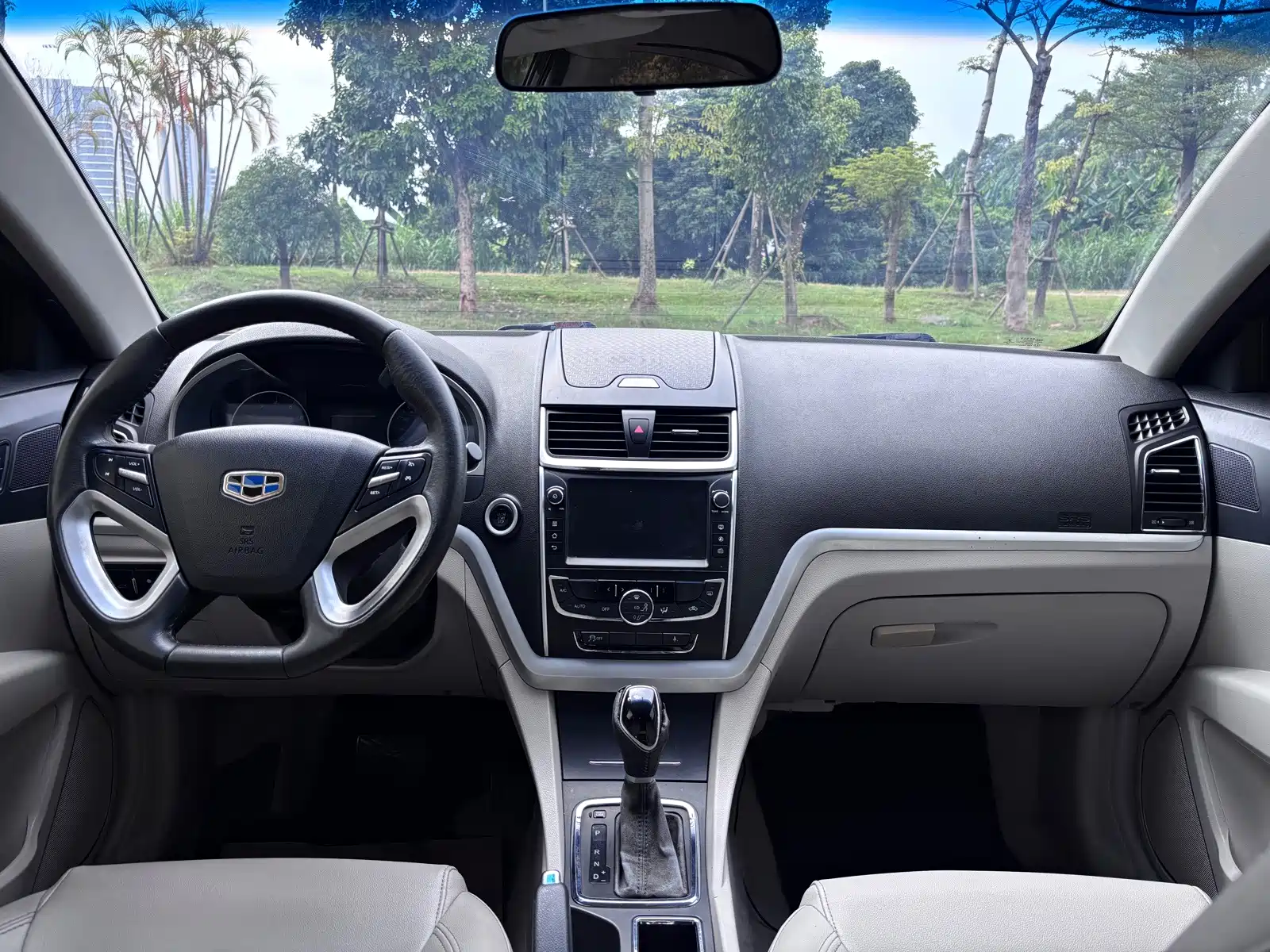 Photo 15 - Geely Emgrand