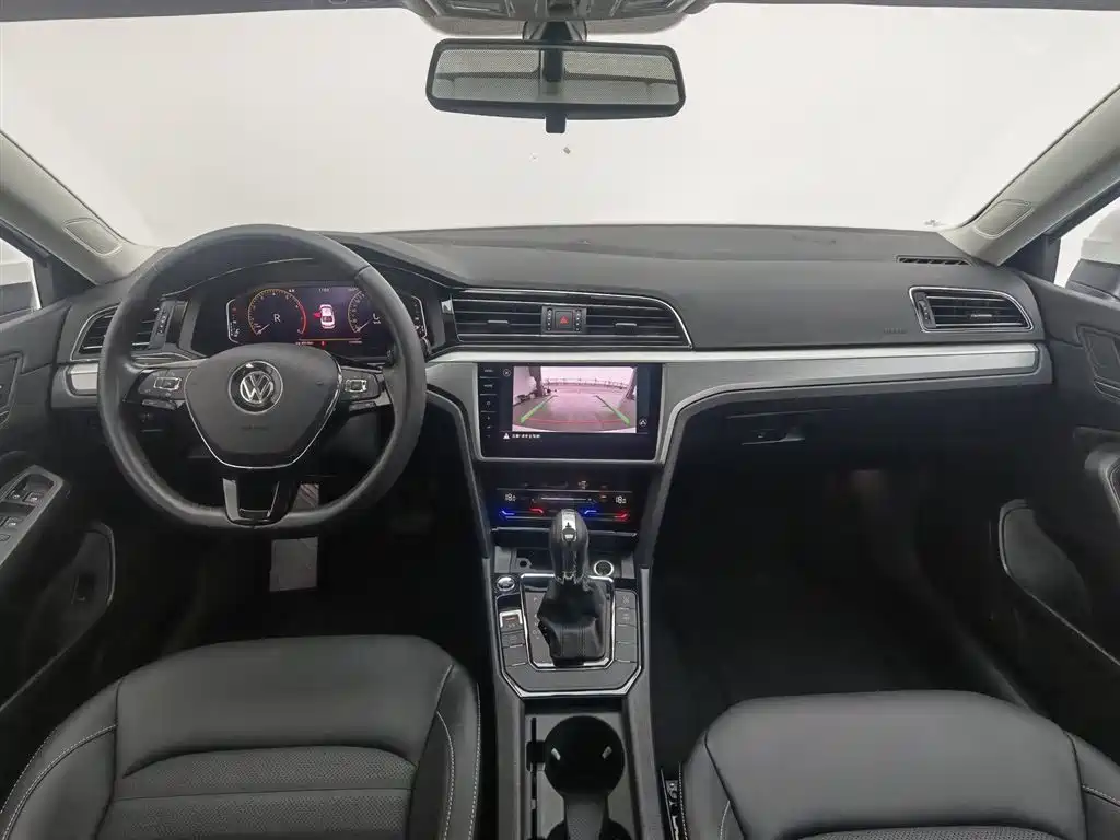 Volkswagen Lamando 2021 Facelift 280TSI DSG Comfort Edition фото 5
