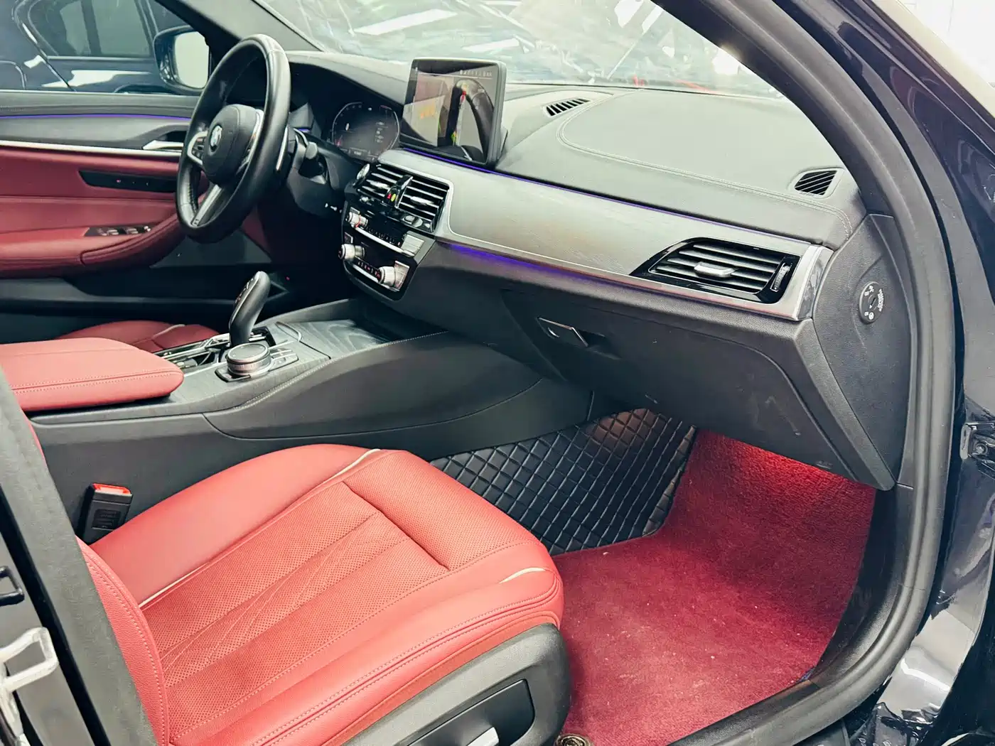 BMW 5 Series 2021 530Li Leading M Sport Package фото 14