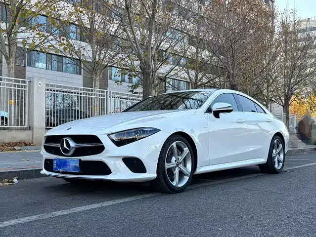 MERCEDES-BENZ CLS
