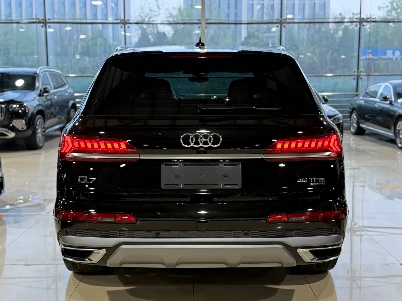 Audi Q7 2023 45 TFSI quattro S line Sport фото 28