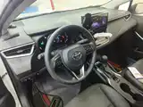 Photo 10 - Toyota Corolla