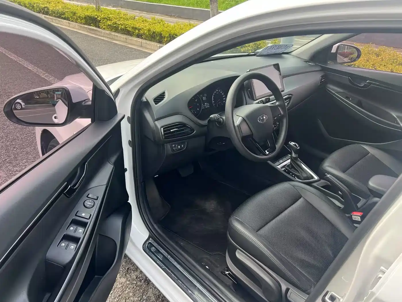 HYUNDAI YUEDONG