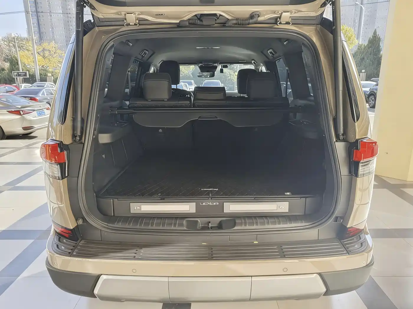 Lexus GX 2024 OVERTRAIL Summit Edition фото 6