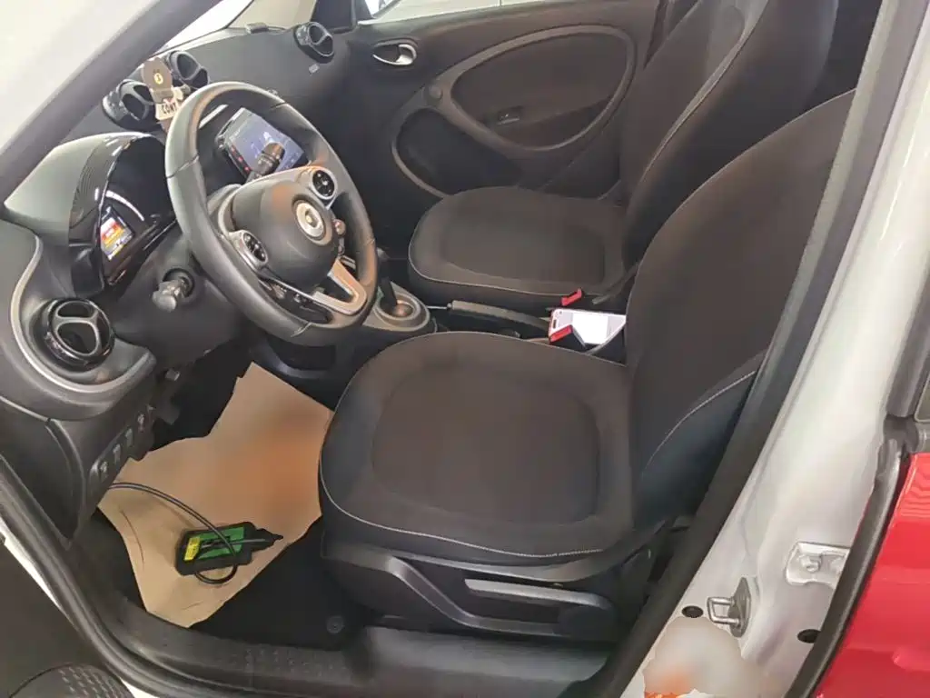 smart forfour 2019 2018 1.0L 52kW Passion Edition