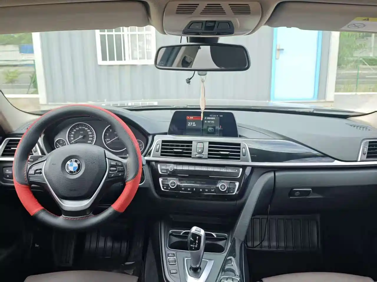 BMW 3 Series 2018 320Li Fashion Style фото 5