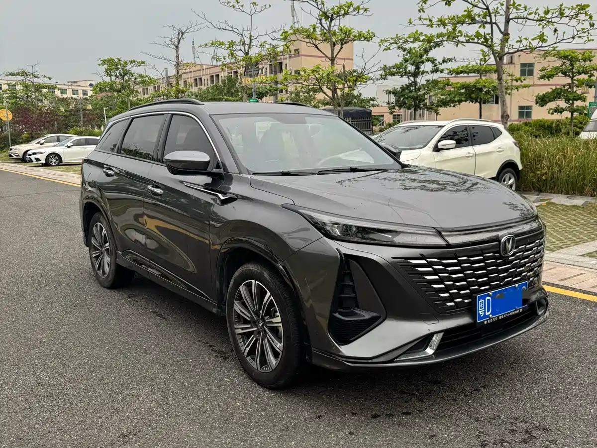 CHANG'AN CS75PLUS