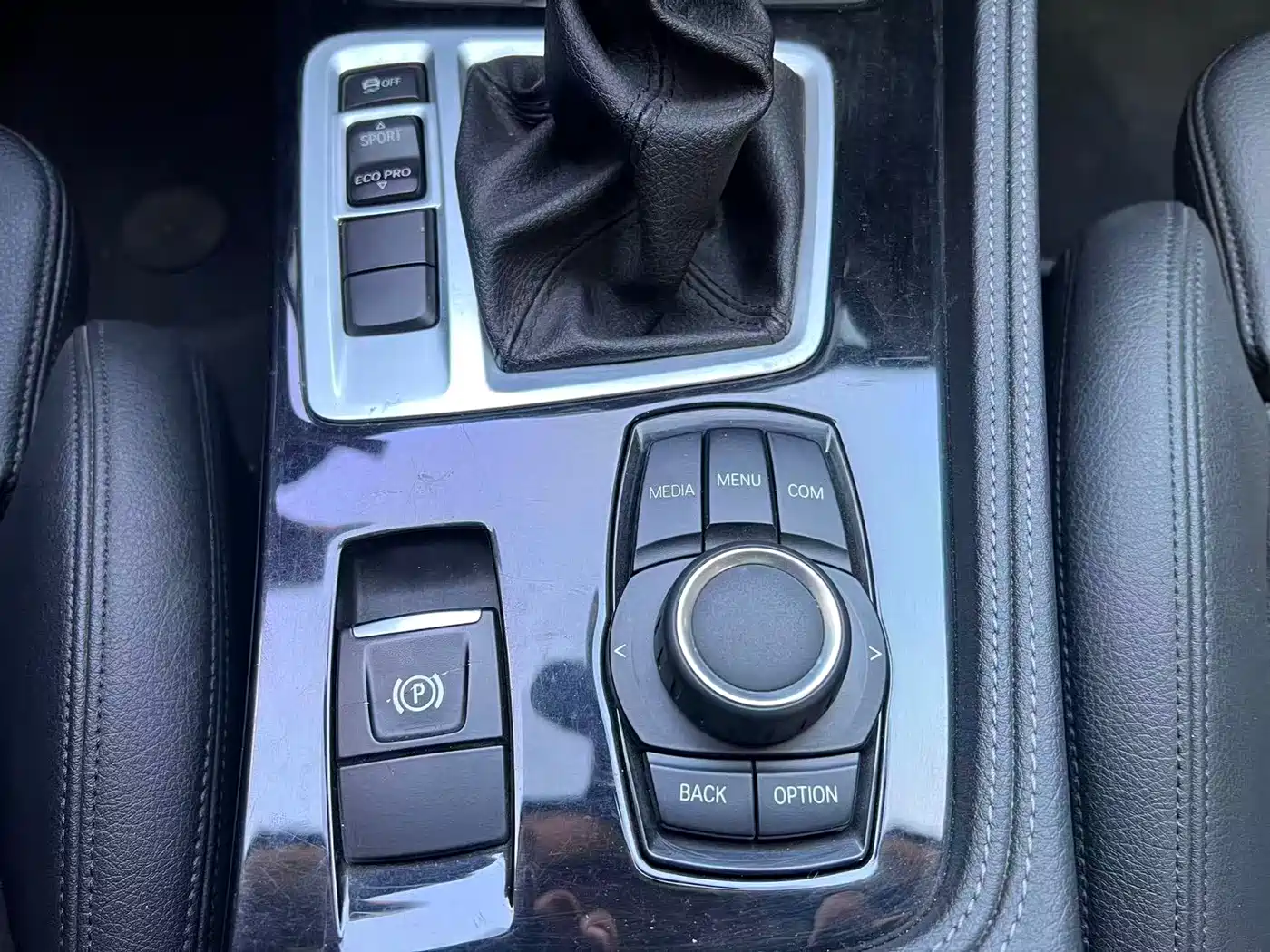 BMW 1 Series 2018 118i Sport Edition фото 16