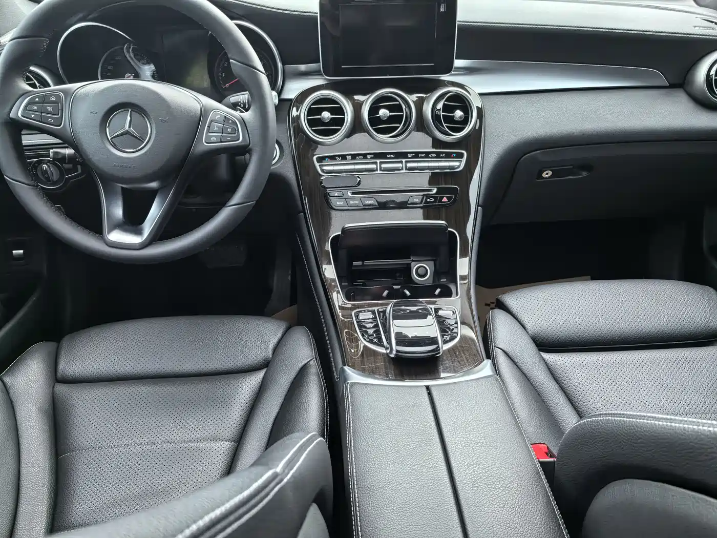 Mercedes-Benz GLC 2017 GLC 260 4MATIC Dynamic фото 7