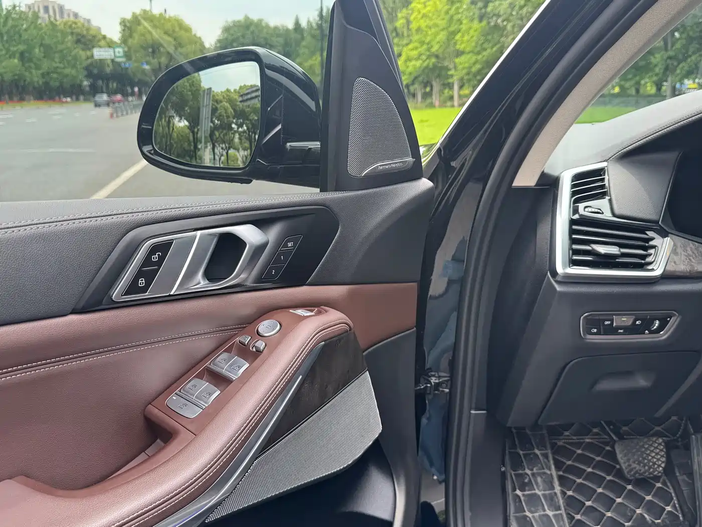 BMW X5 2022 Facelift xDrive 30Li Premium M Sport Package фото 7