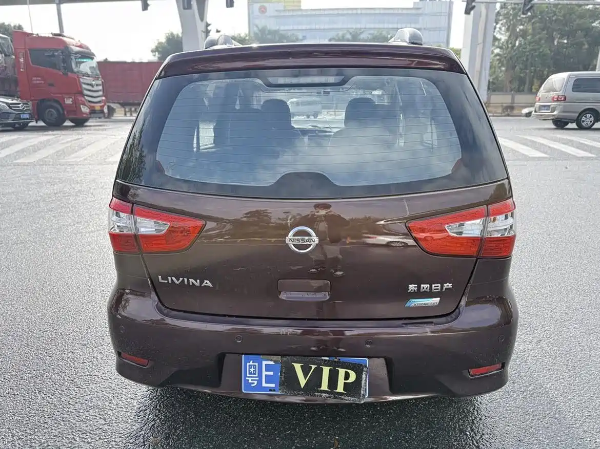 Nissan Livina 2014 2013 1.6XE CVT Comfort