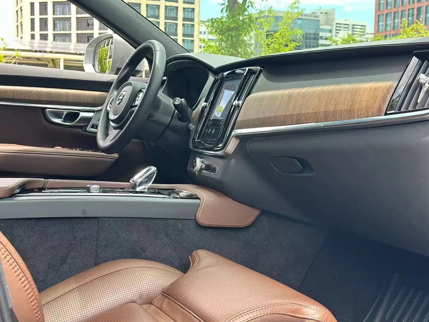 VOLVO V90