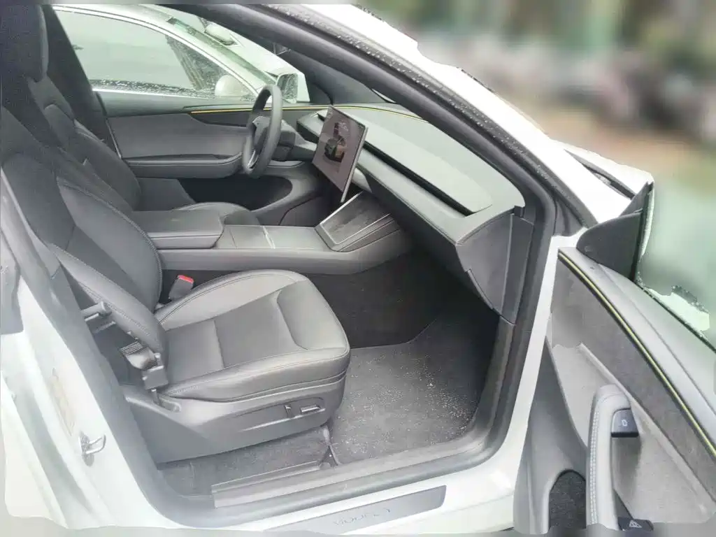 Tesla Model Y 2026 2026 Rear-Wheel Drive