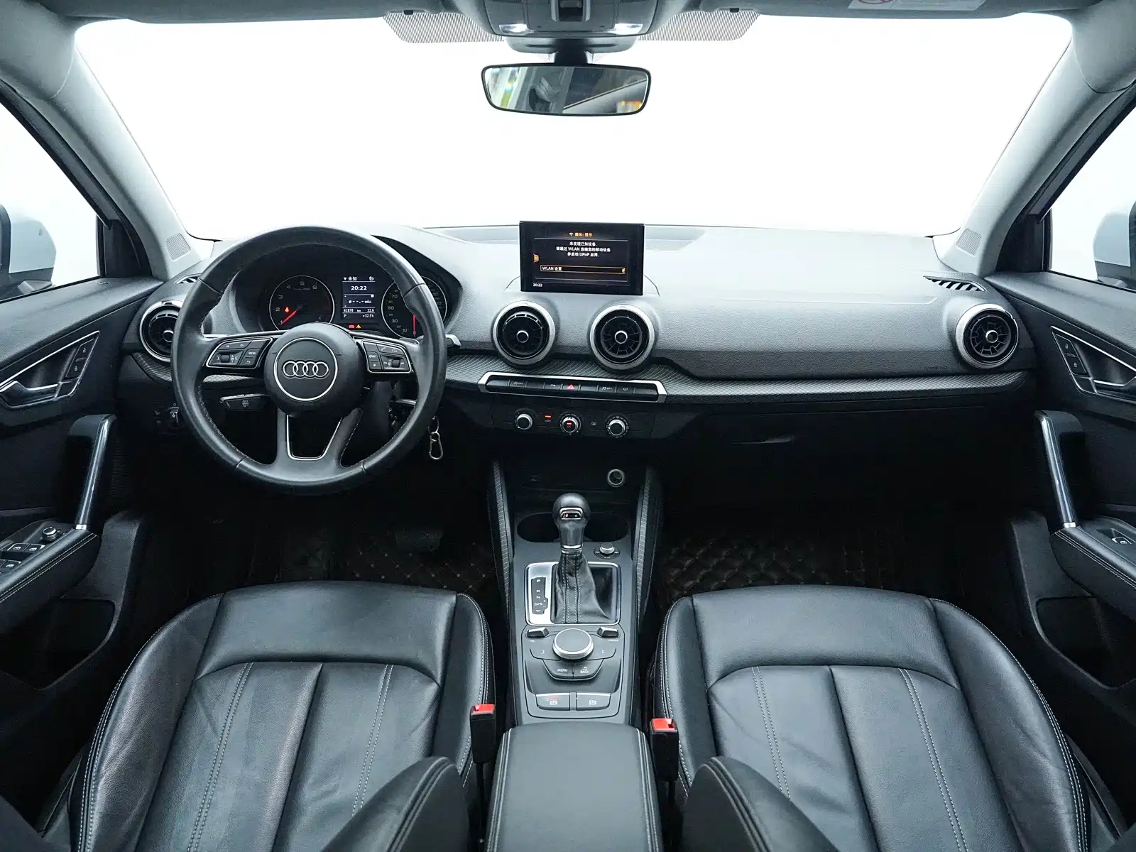 Photo 17 - Audi Q2L