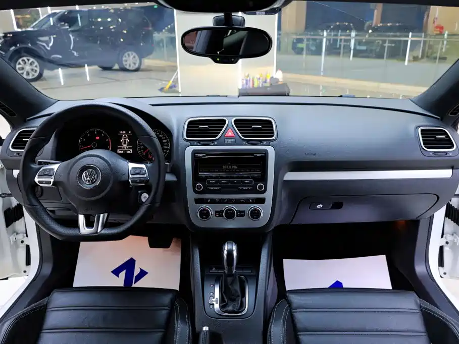 Photo 19 - Volkswagen Scirocco