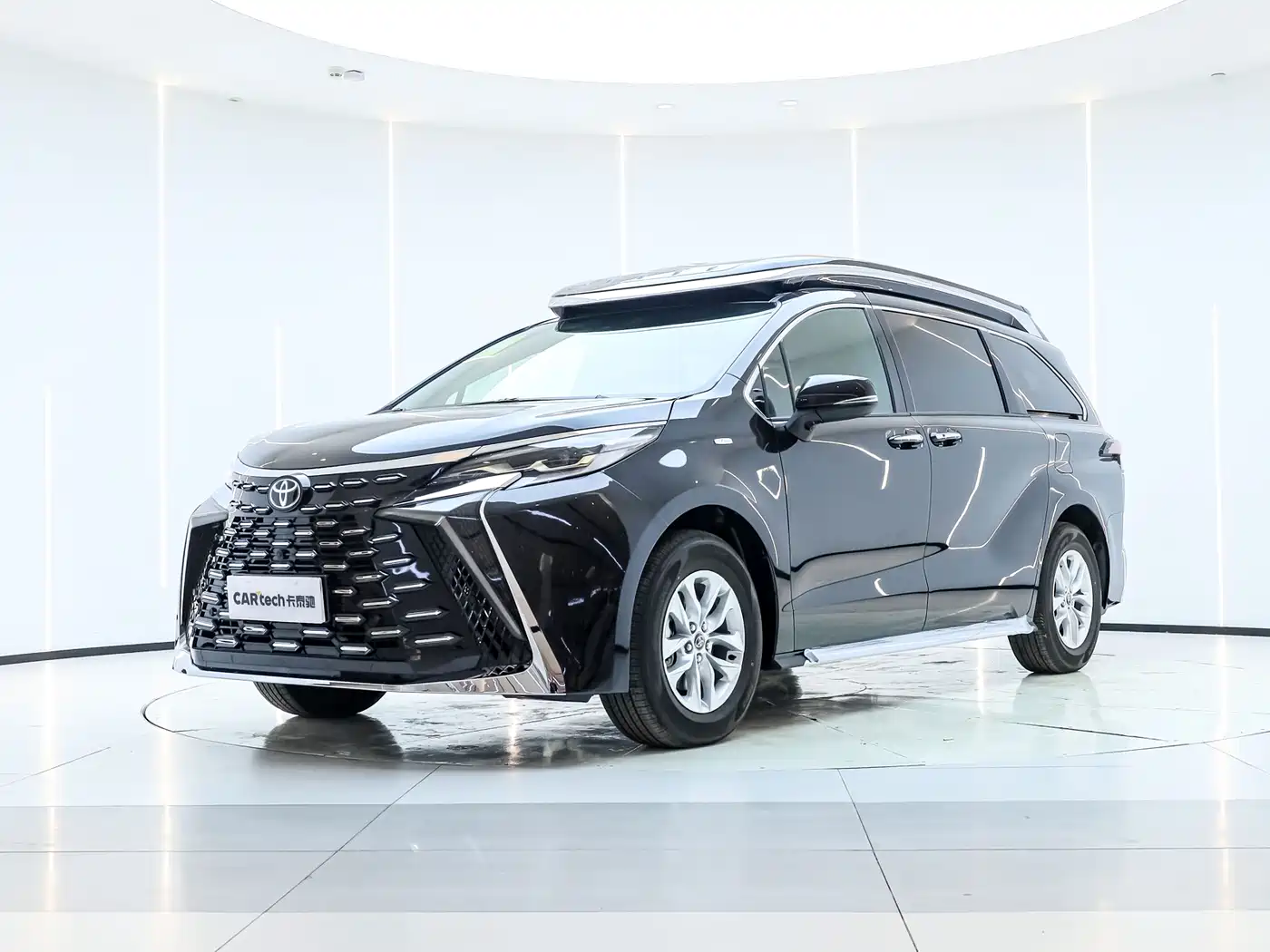 Toyota Granvia 2026 Model 2.5L Hybrid Comfort Edition