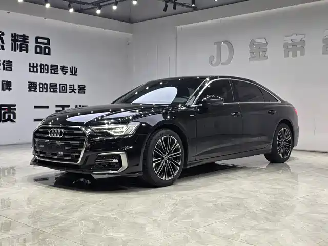Audi A6L 40 TFSI, Люкс Драйв
