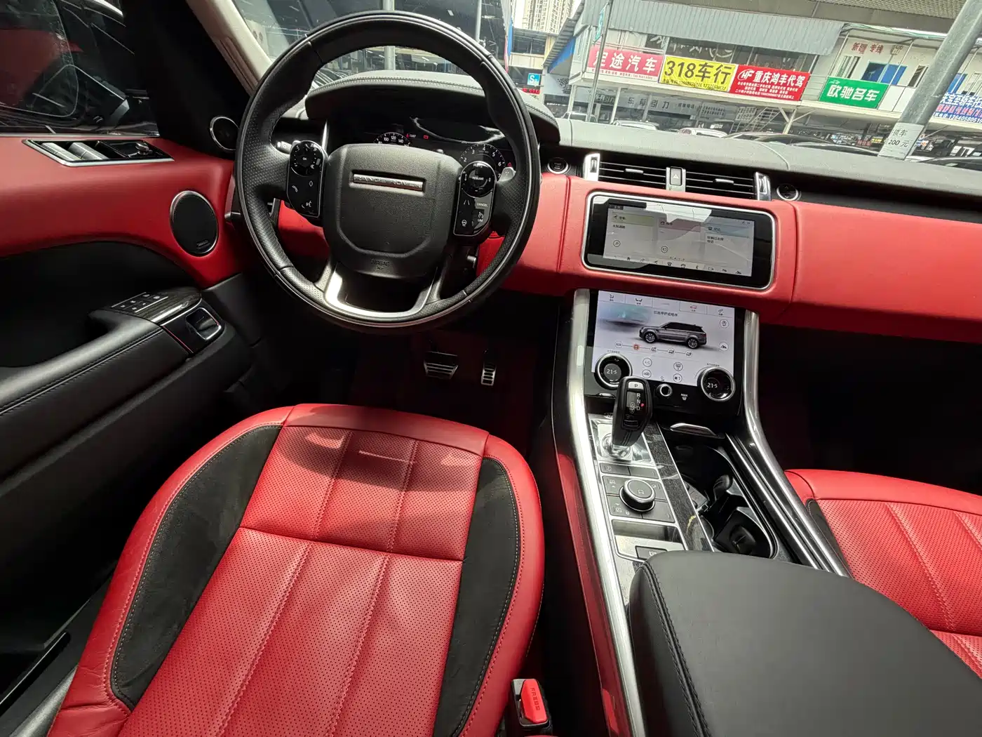 Land Rover Range Rover Sport 2021 3.0 L6 Gloss Black Edition фото 28