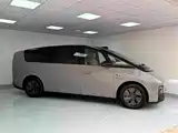 Фото 3 - Li Auto MEGA