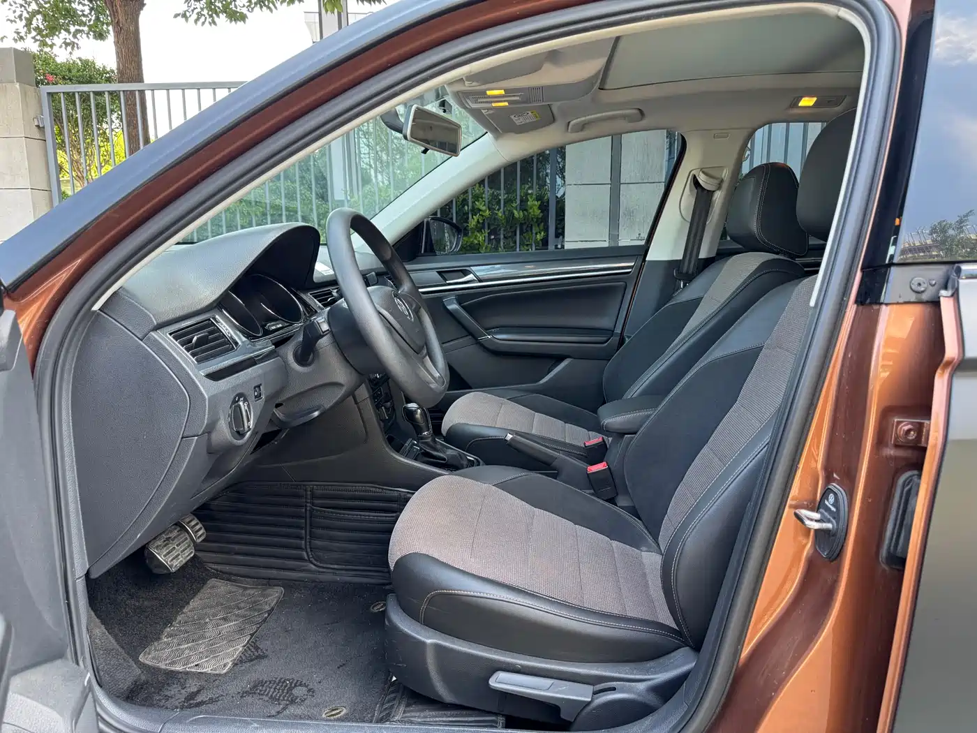 Volkswagen C-TREK 2018 2017 1.6L Automatic Comfort