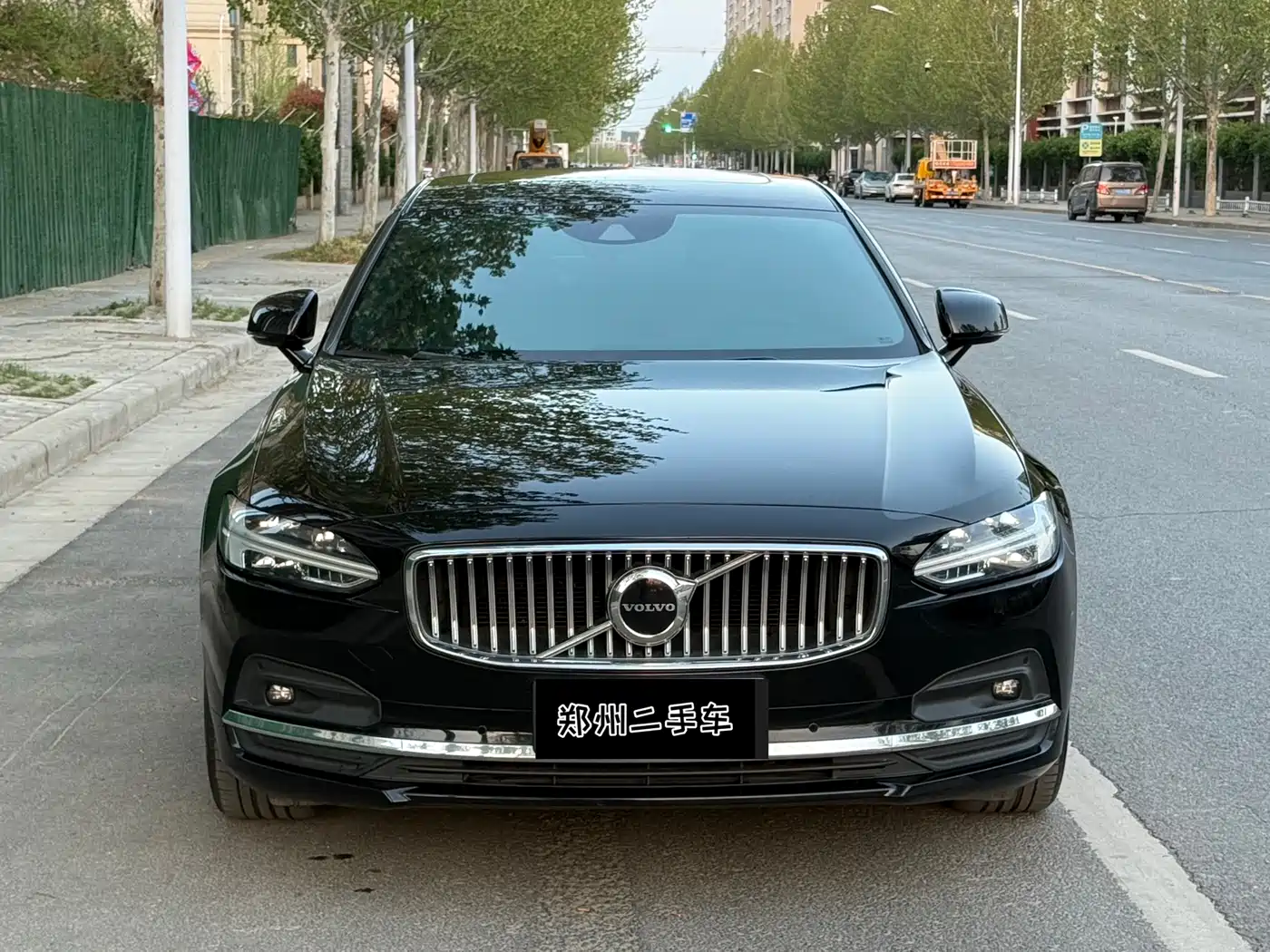 Volvo S90 2021 Model B5 Momentum Luxury Edition фото 2