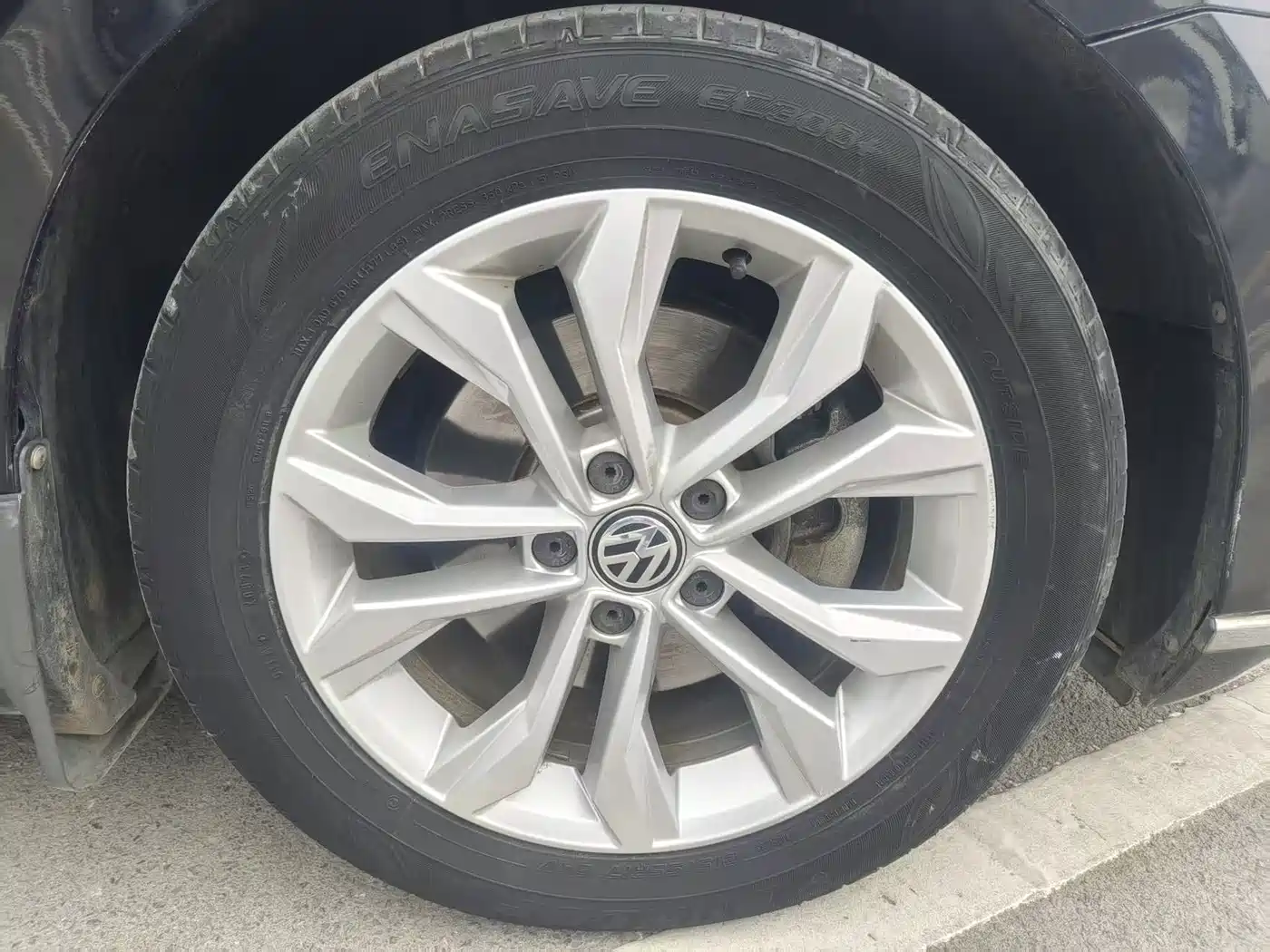 Volkswagen Magotan 2019 330TSI DSG Luxury Class China VI фото 4