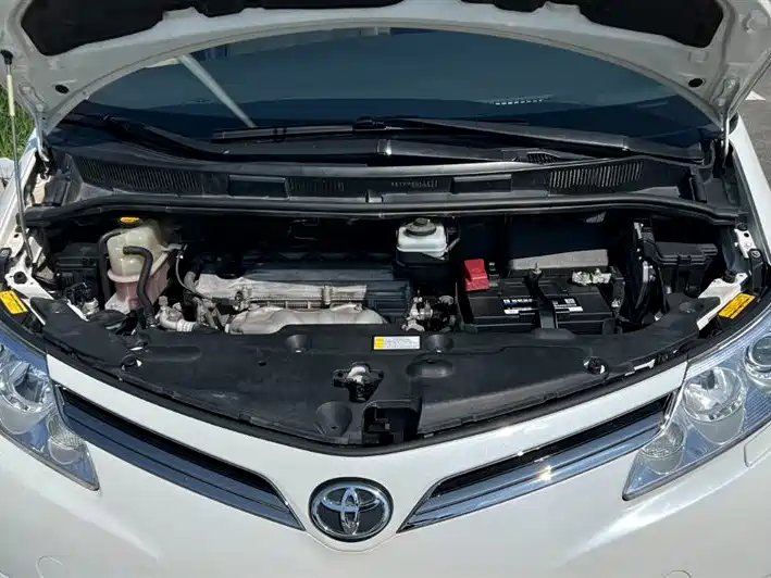 Toyota Previa 2016 2012 2.4L 7-Seater Luxury Edition