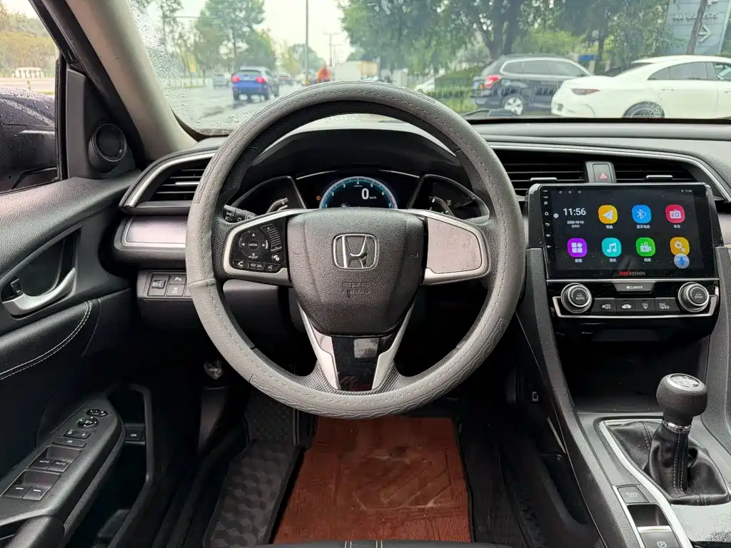 صورة 14 - Honda Civic