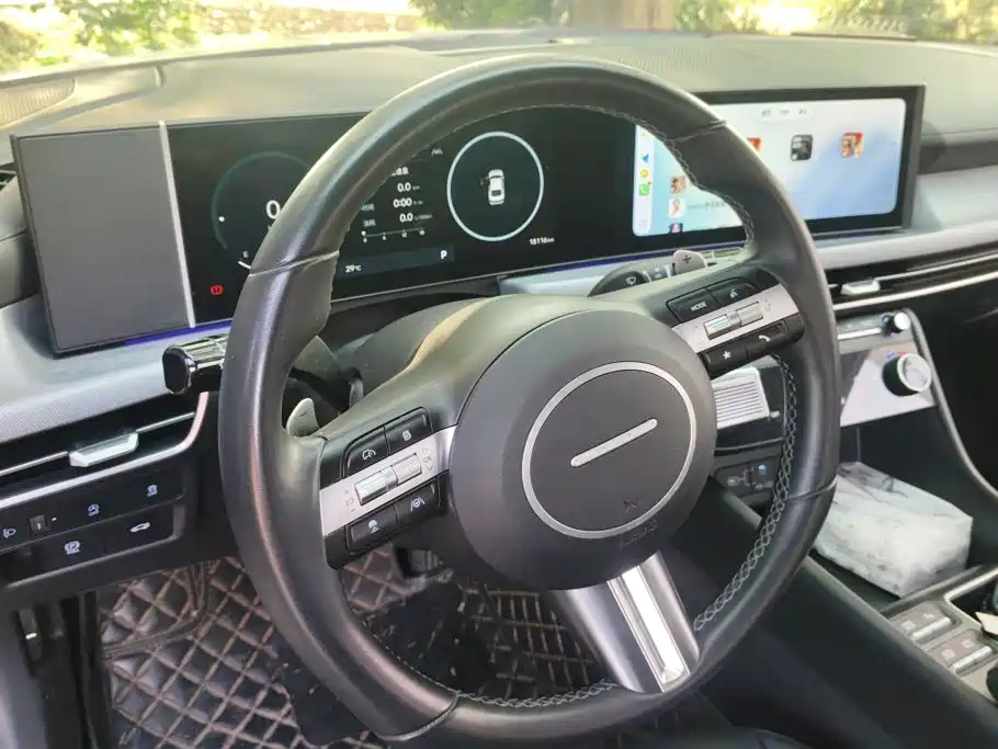 Photo 15 - Hyundai Sonata