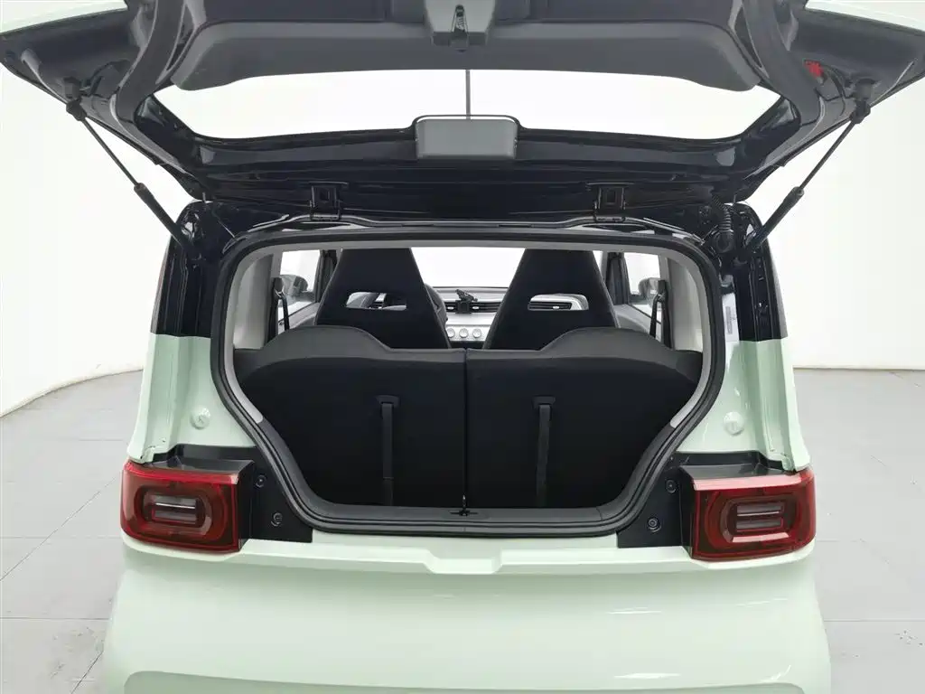 WULING AUTOMOBILE HONGGUANG MINIEV