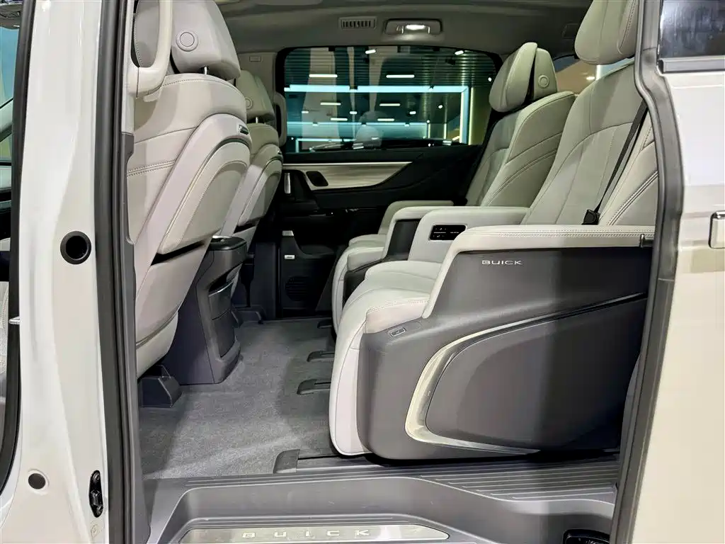 Buick GL8 2025 Land Honor Premium Edition фото 25