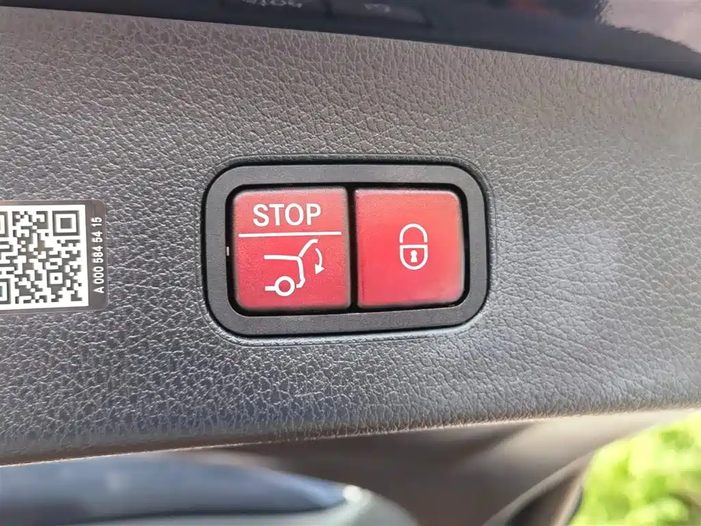 Mercedes-Benz GLC 2024 GLC 300 L 4MATIC Dynamic 5-seater фото 39